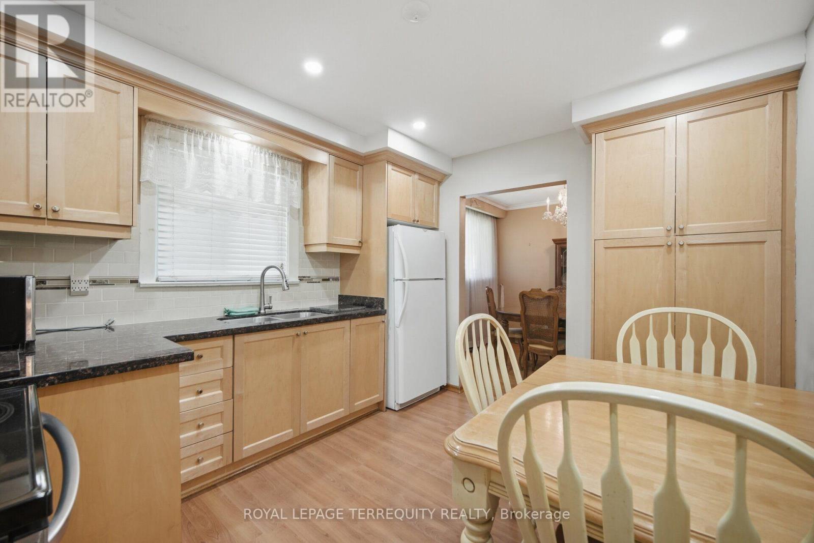 879 Scarborough Golf Club Road, Toronto, Ontario  M1G 1J6 - Photo 15 - E13706796