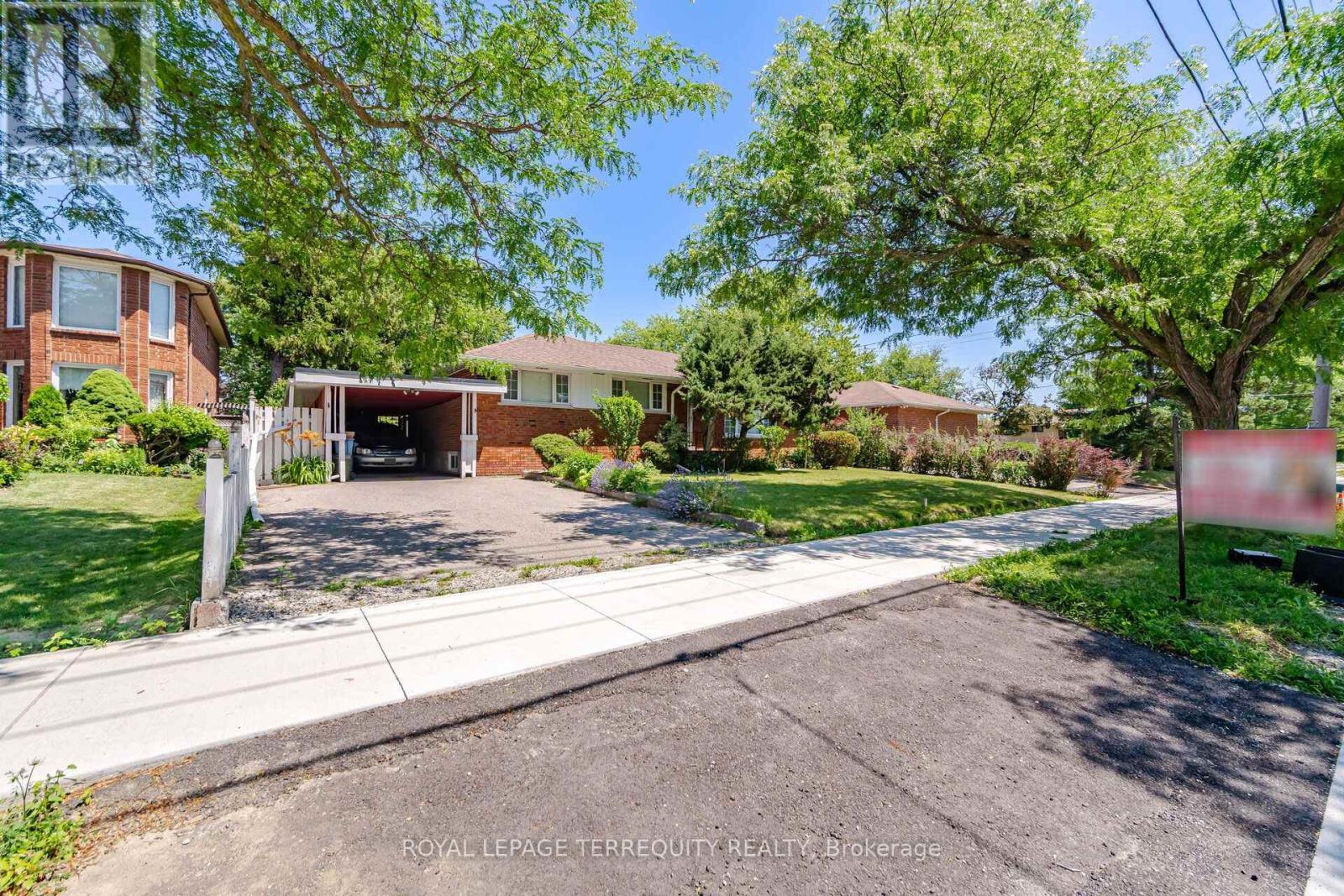 879 Scarborough Golf Club Road, Toronto, Ontario  M1G 1J6 - Photo 4 - E13706796