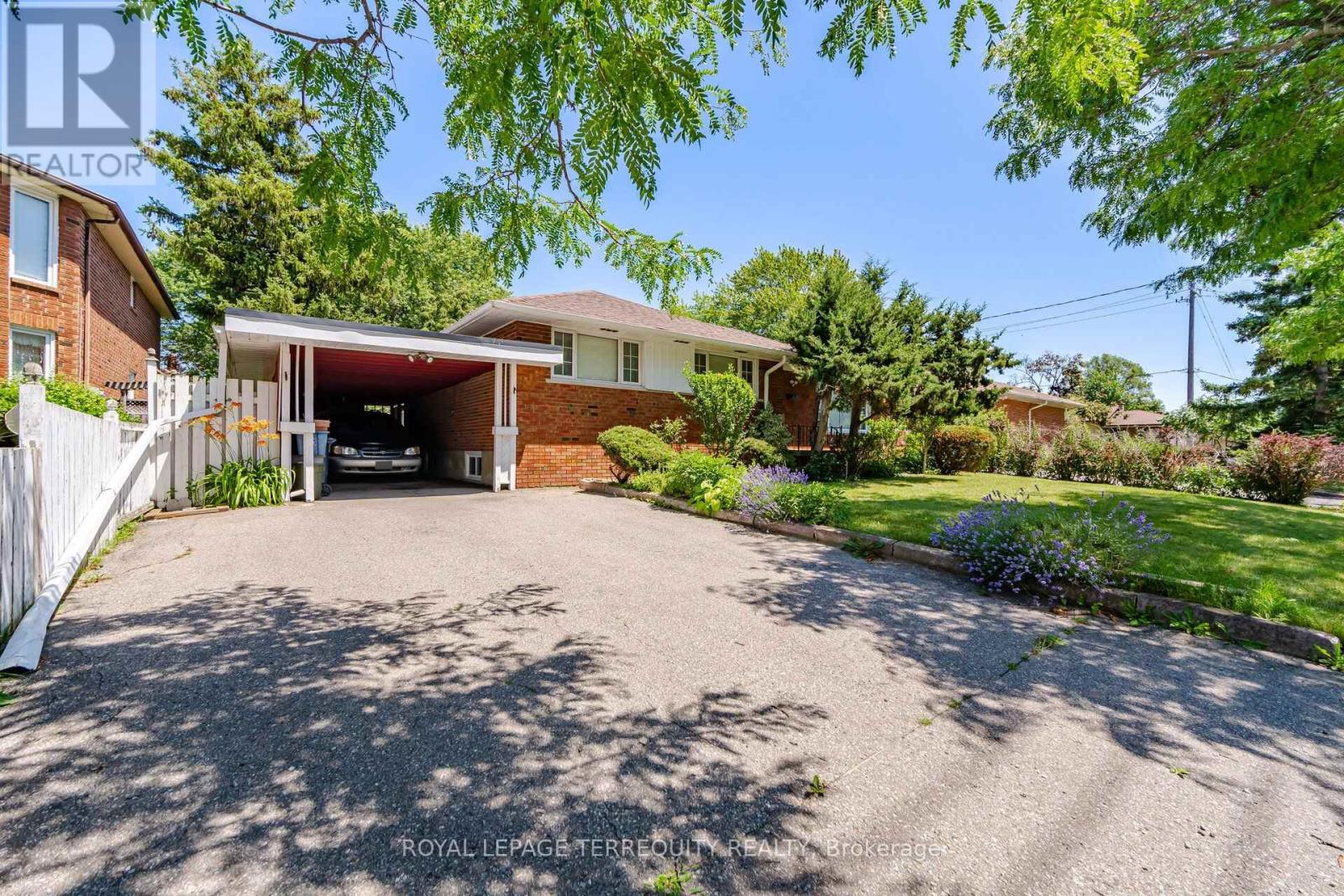 879 Scarborough Golf Club Road, Toronto, Ontario  M1G 1J6 - Photo 5 - E13706796