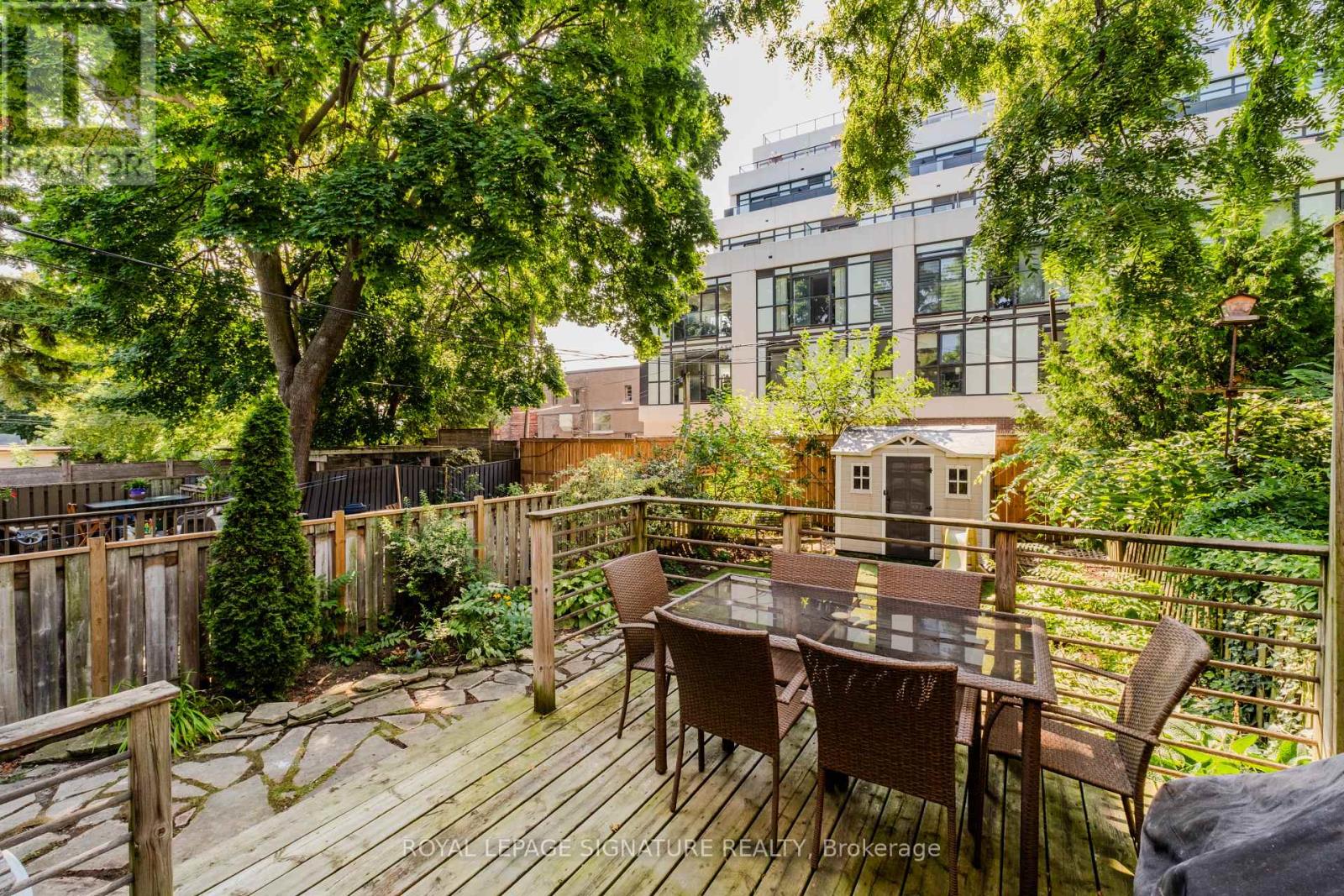 15 Battenberg Avenue, Toronto, Ontario M4L 1J7 - Photo 21 - E13706818