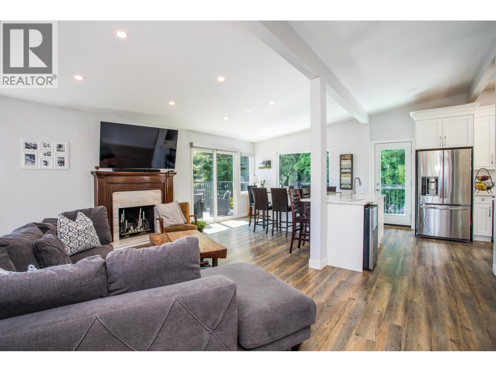 348 Seaforth Crescent, Coquitlam, British Columbia  V3K 2M4 - Photo 6 - R3128216