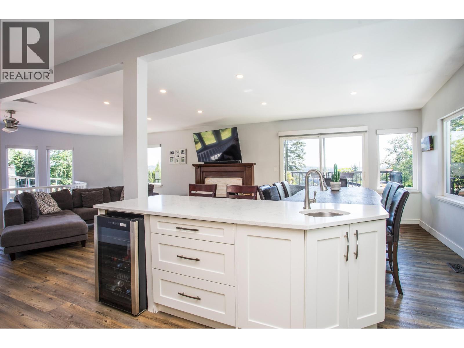 348 Seaforth Crescent, Coquitlam, British Columbia  V3K 2M4 - Photo 14 - R3128216