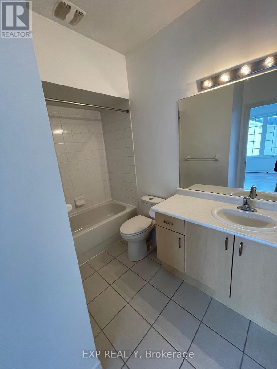 Coach - 363 Country Glen Road, Markham, Ontario  L6B 1L2 - Photo 10 - N13706756