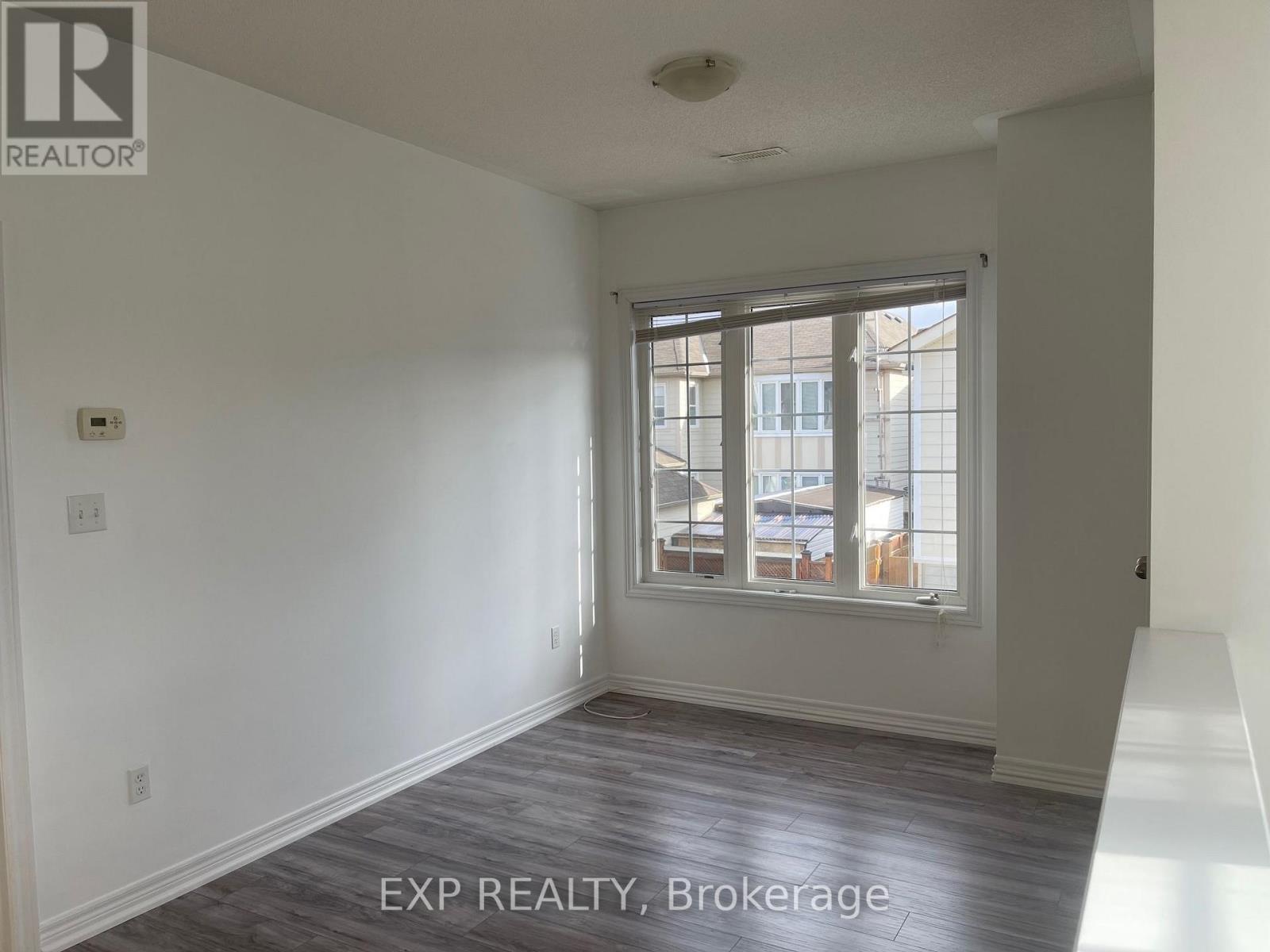 Coach - 363 Country Glen Road, Markham, Ontario  L6B 1L2 - Photo 6 - N13706756