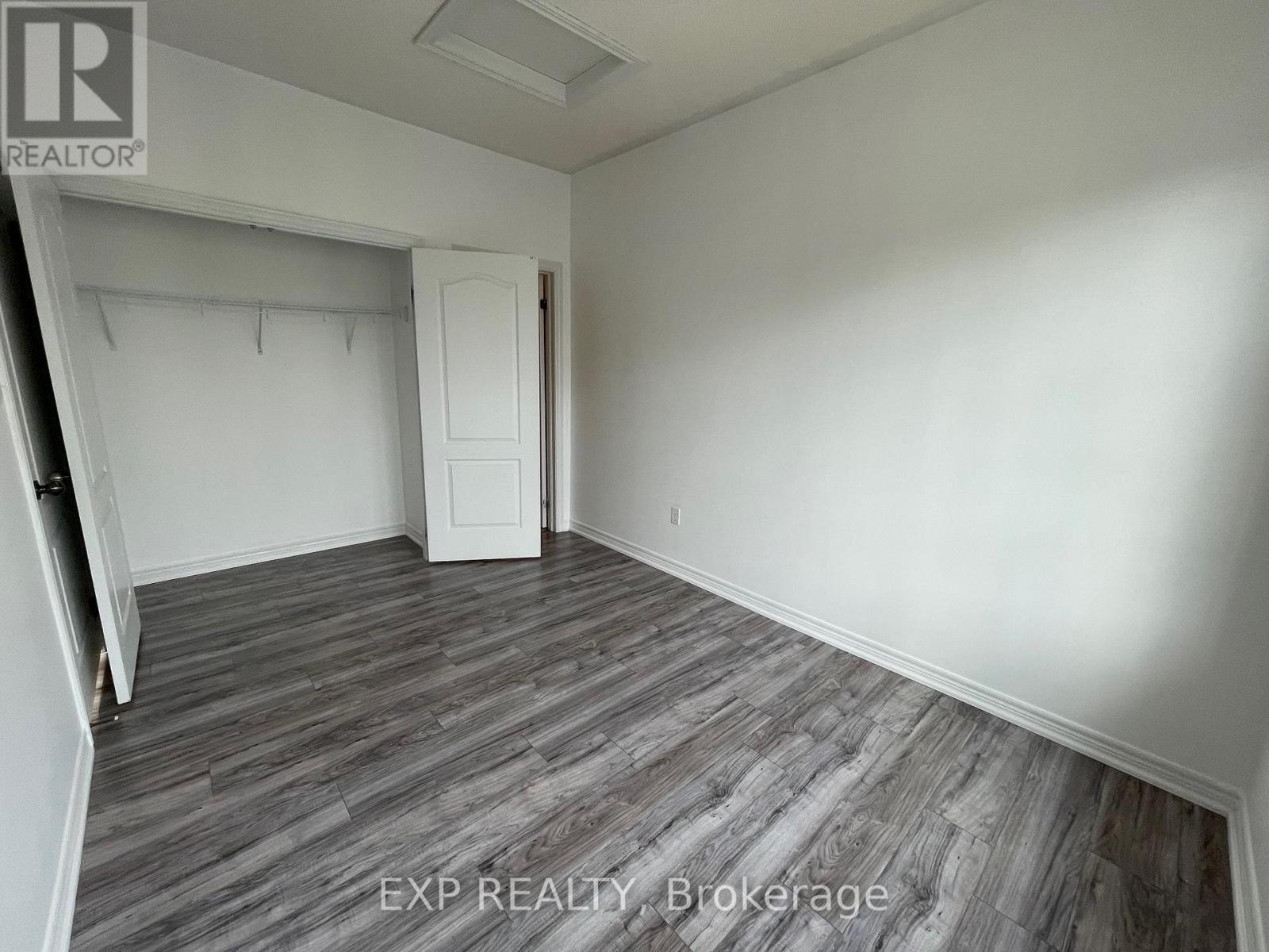 Coach - 363 Country Glen Road, Markham, Ontario  L6B 1L2 - Photo 7 - N13706756