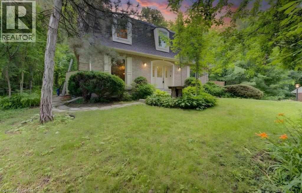 318 SHAKESPEARE Place, Waterloo, Ontario
