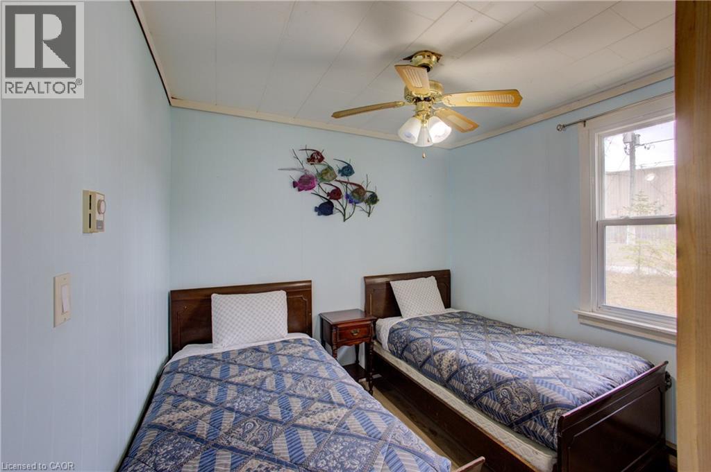 16 Zoo Park Road, Wasaga Beach, Ontario  L9Z 2L8 - Photo 15 - 40846896