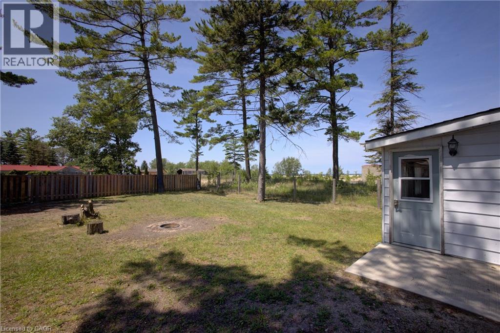 16 Zoo Park Road, Wasaga Beach, Ontario  L9Z 2L8 - Photo 17 - 40846896