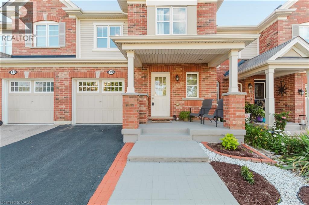 13 Arbourview Crescent, Kitchener, Ontario  N2R 0K6 - Photo 3 - 40849363