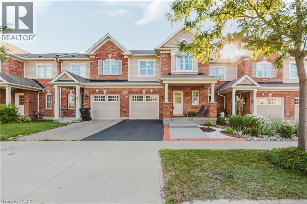 13 Arbourview Crescent, Kitchener, Ontario  N2R 0K6 - Photo 2 - 40849363