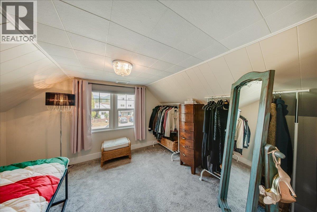 812 2nd Street, Castlegar, British Columbia  V1N 1Y7 - Photo 27 - 10398431