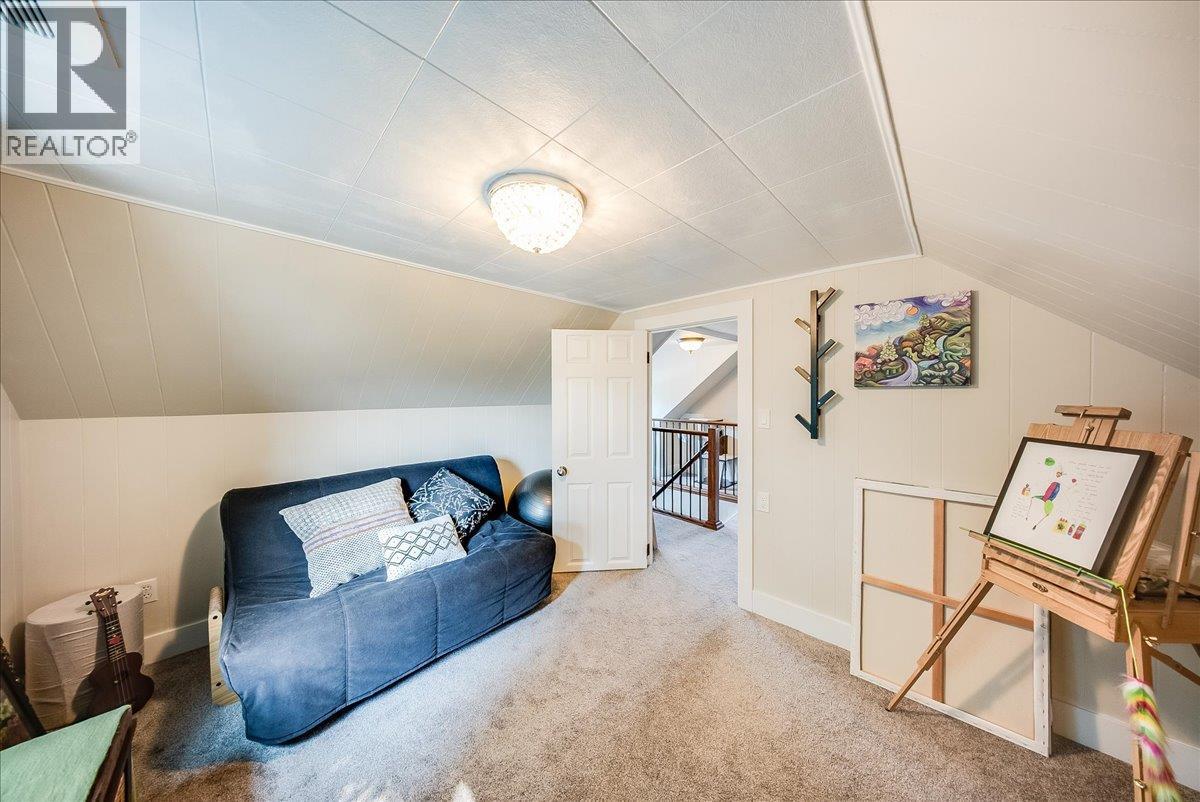 812 2nd Street, Castlegar, British Columbia  V1N 1Y7 - Photo 26 - 10398431