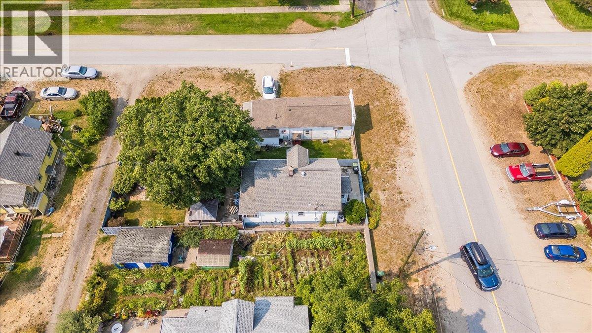 812 2nd Street, Castlegar, British Columbia  V1N 1Y7 - Photo 49 - 10398431