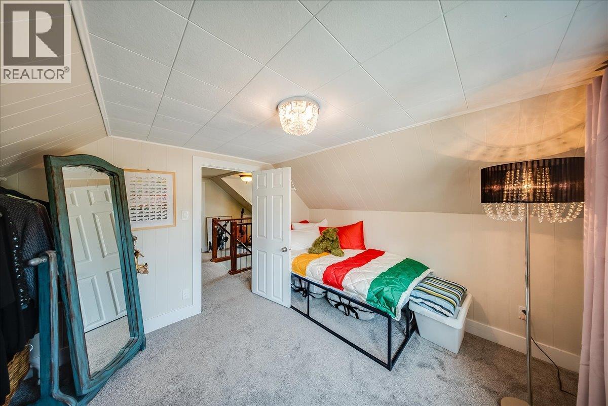 812 2nd Street, Castlegar, British Columbia  V1N 1Y7 - Photo 28 - 10398431