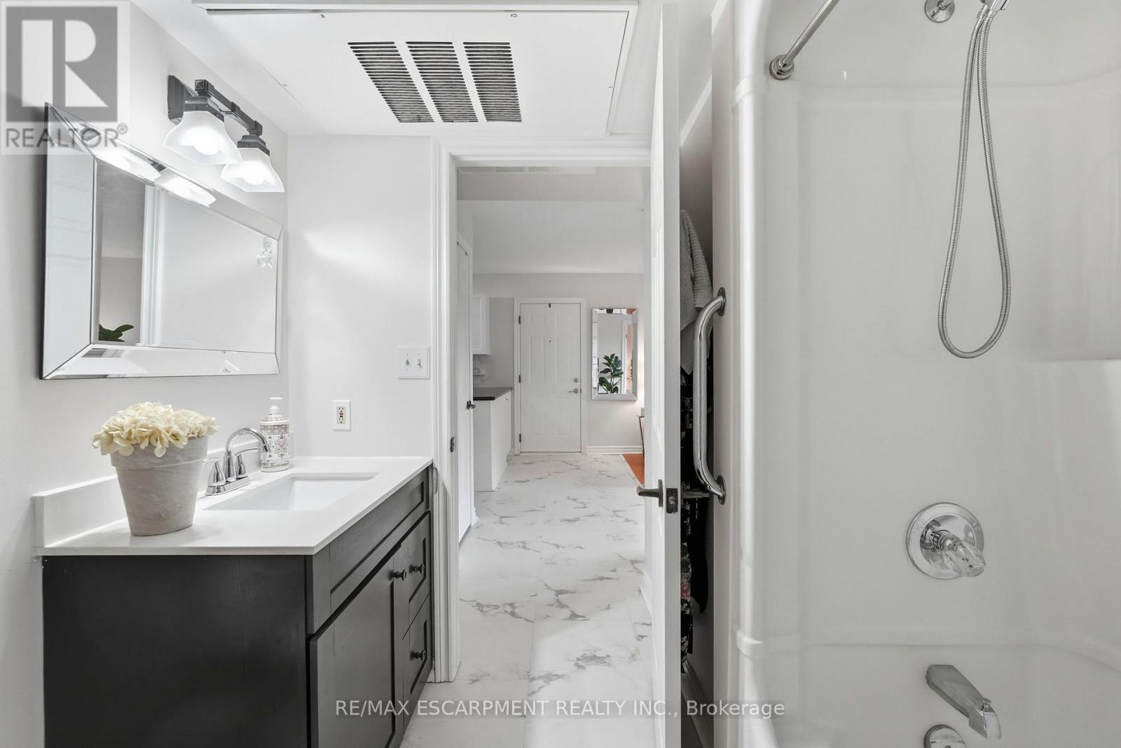 322 - 2030 Cleaver Avenue, Burlington, Ontario  L7M 4C3 - Photo 14 - W13706742