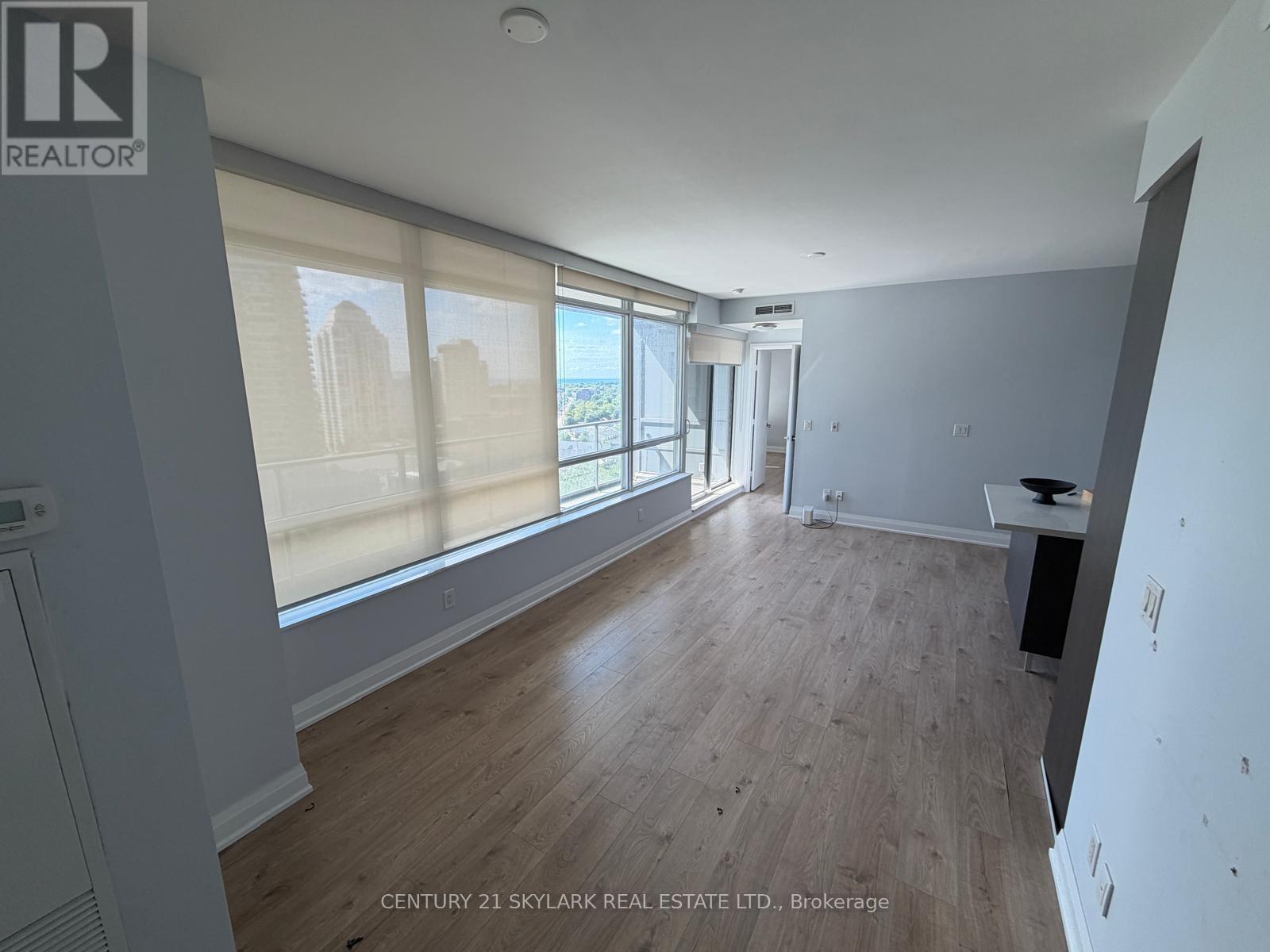1510 - 36 Parklawn Road, Toronto, Ontario  M8Y 3H8 - Photo 4 - W13706762