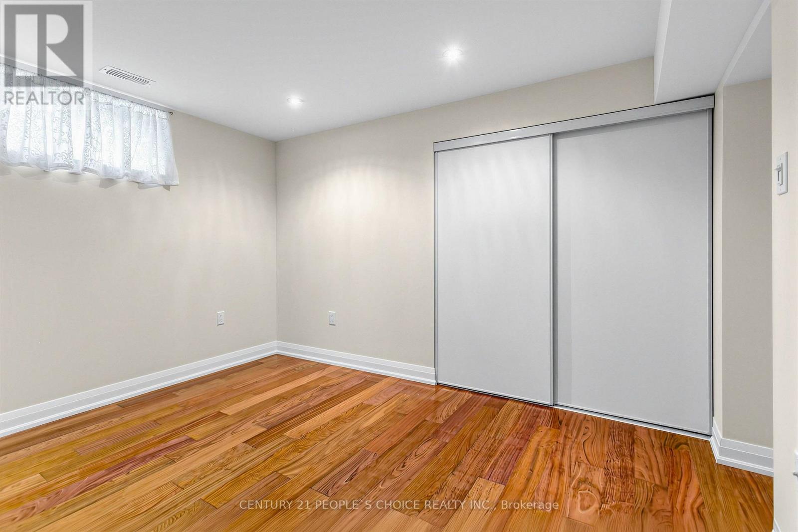 Lower - 42 Dixfield Drive, Toronto, Ontario M9C 4J1 - Photo 12 - W13706780