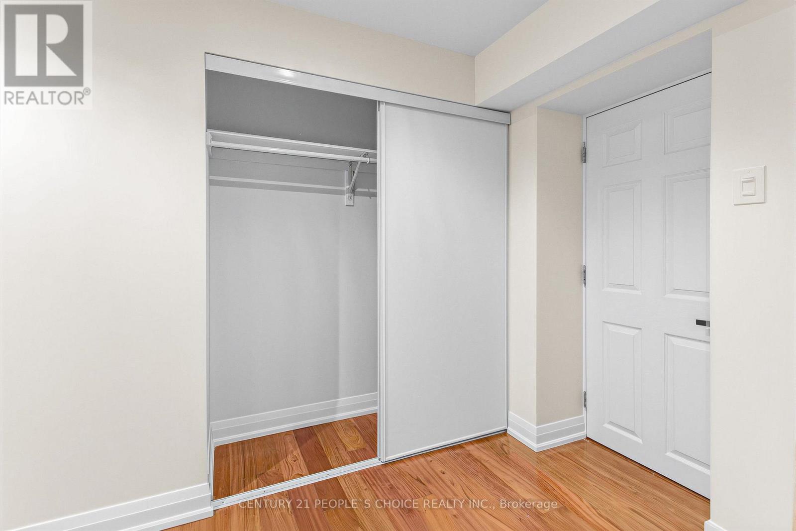 Lower - 42 Dixfield Drive, Toronto, Ontario M9C 4J1 - Photo 13 - W13706780