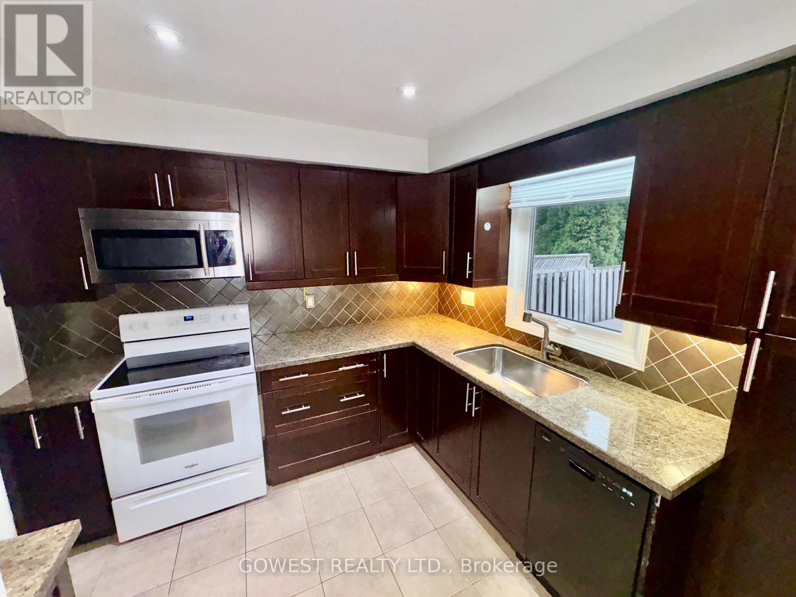 4138 Independence Avenue, Mississauga, Ontario  L4Z 2T4 - Photo 3 - W13706814