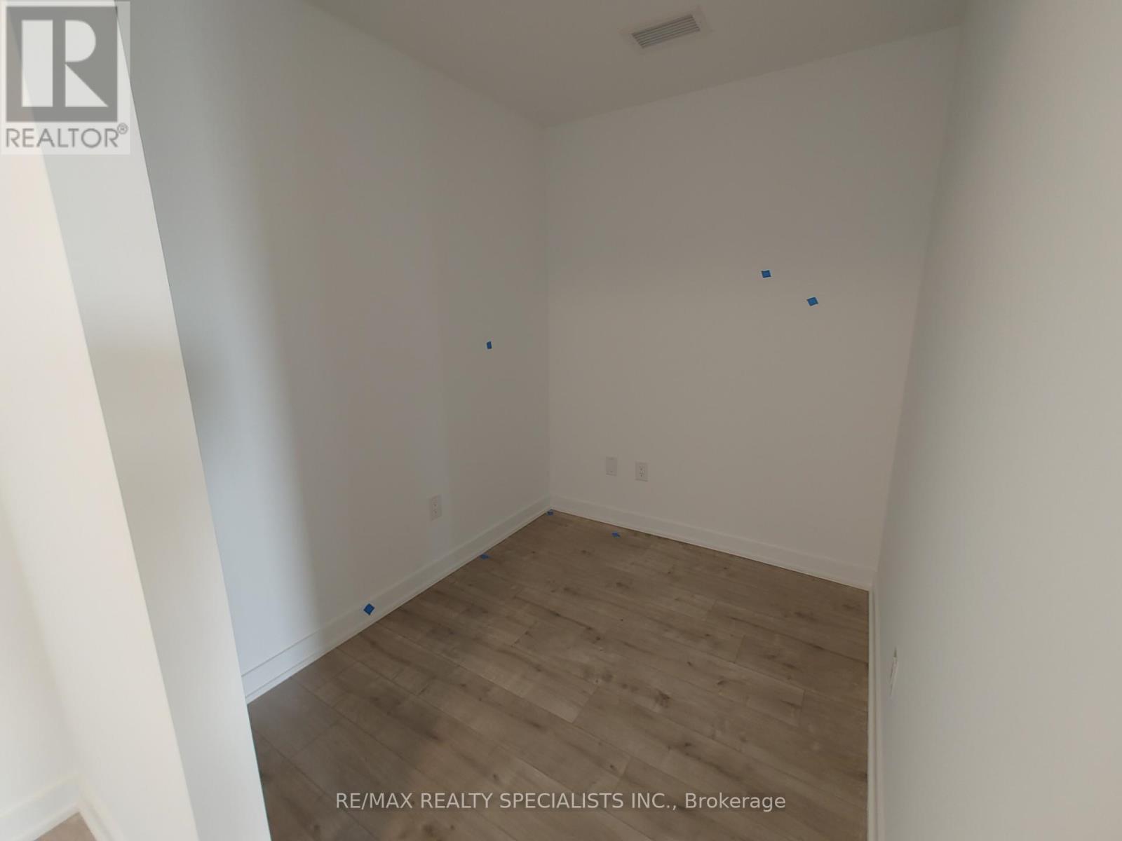 1302 - 220 Missinnihe Way, Mississauga, Ontario  L5H 0A9 - Photo 5 - W13706844