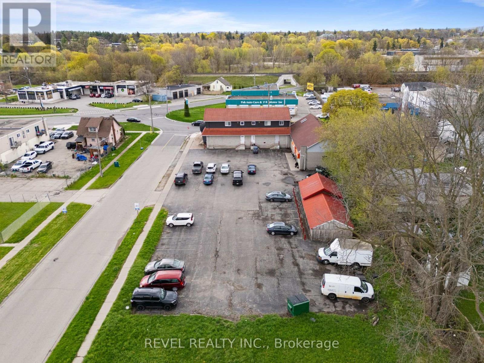 204 Samuelson Street E, Cambridge, Ontario  N1R 1K5 - Photo 6 - X13706760