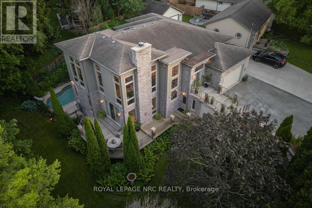 164A LAKESHORE ROAD, St. Catharines, Ontario