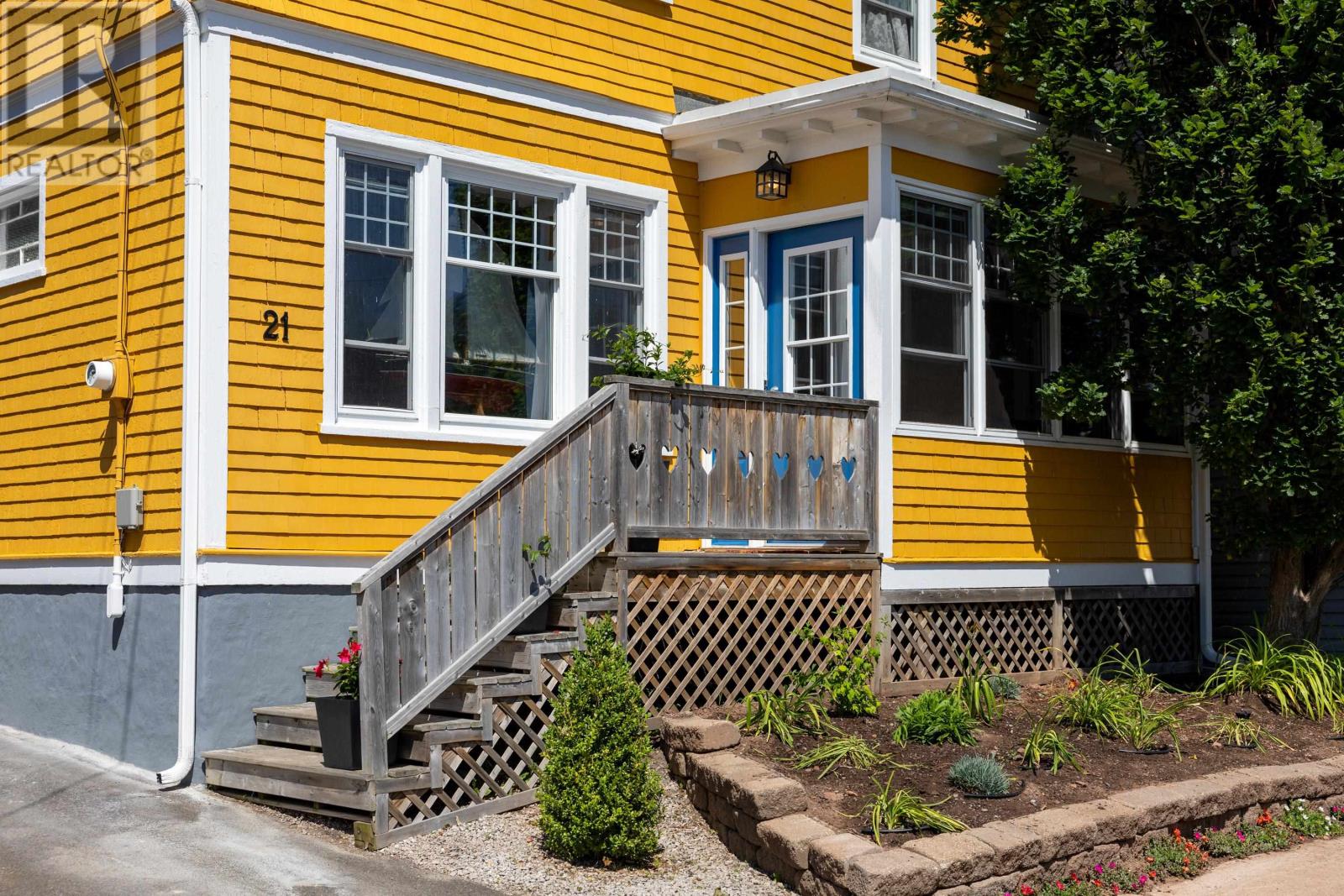 21 Grafton Street, Charlottetown, Prince Edward Island  C1A 1K6 - Photo 4 - 202621324
