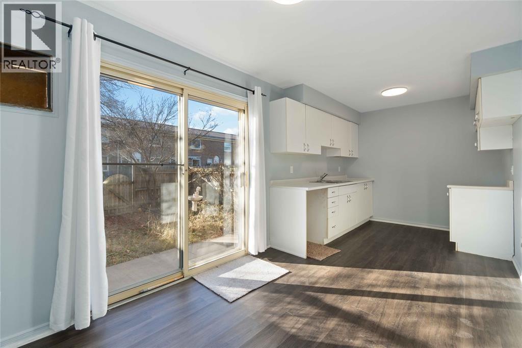 885 Carleton Place Unit# 3, Sarnia, Ontario  N7T 3V8 - Photo 11 - 26020477