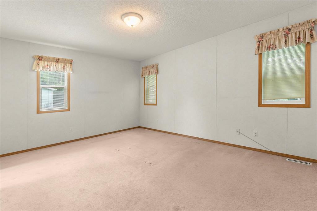 1 Parkview Drive, Ste Anne Rm, Manitoba R5H 1H2 - Photo 17 - 202620967