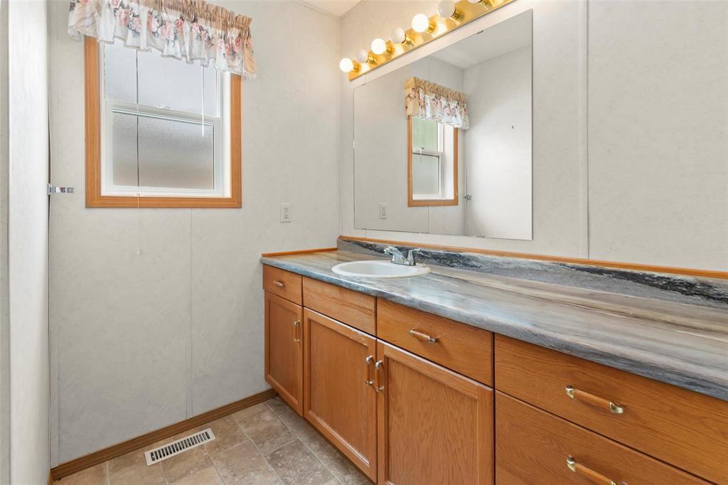 1 Parkview Drive, Ste Anne Rm, Manitoba R5H 1H2 - Photo 19 - 202620967