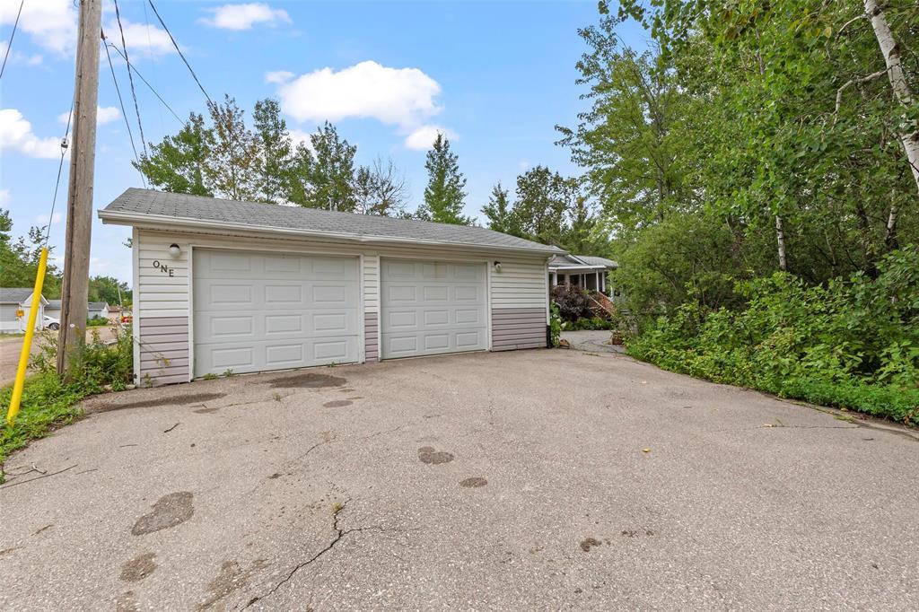 1 Parkview Drive, Ste Anne Rm, Manitoba R5H 1H2 - Photo 3 - 202620967