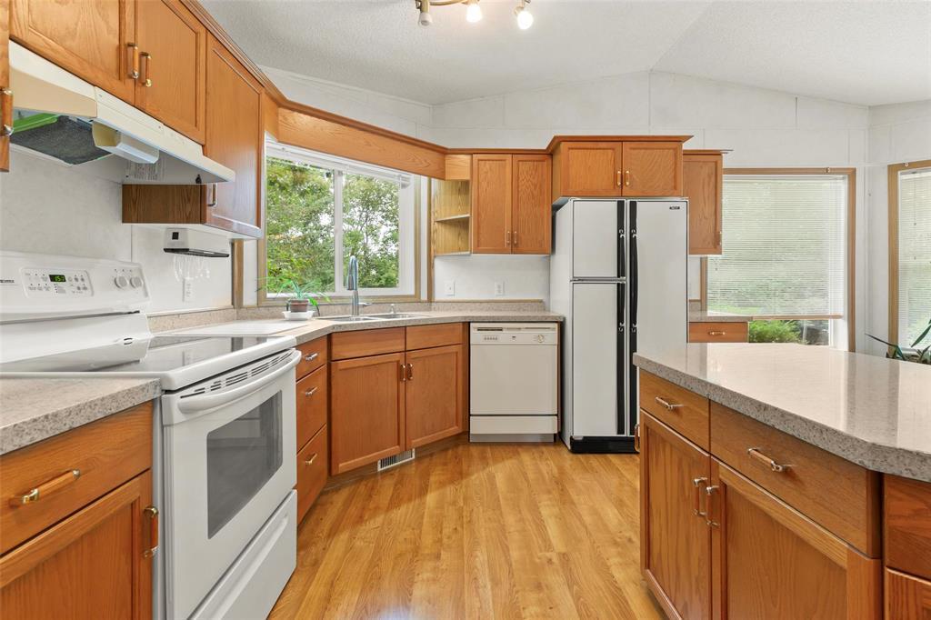 1 Parkview Drive, Ste Anne Rm, Manitoba R5H 1H2 - Photo 7 - 202620967