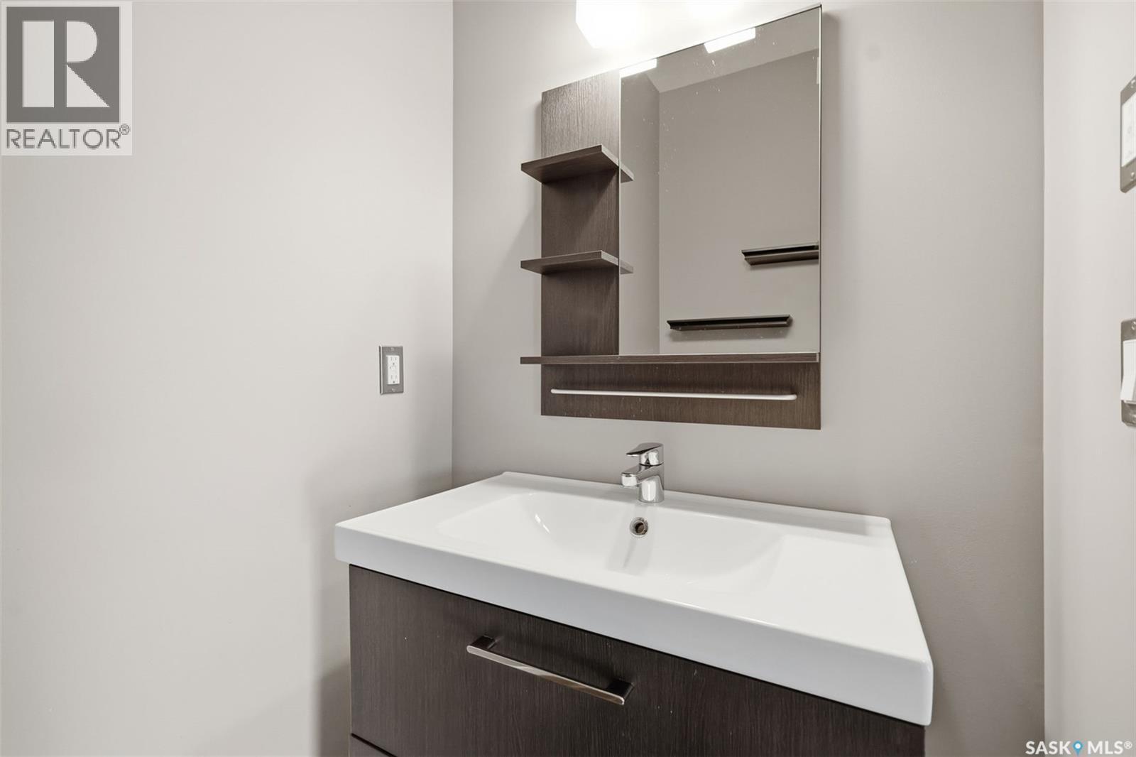 451 Veltkamp Crescent, Saskatoon, Saskatchewan  S7T 0S1 - Photo 17 - SK046400