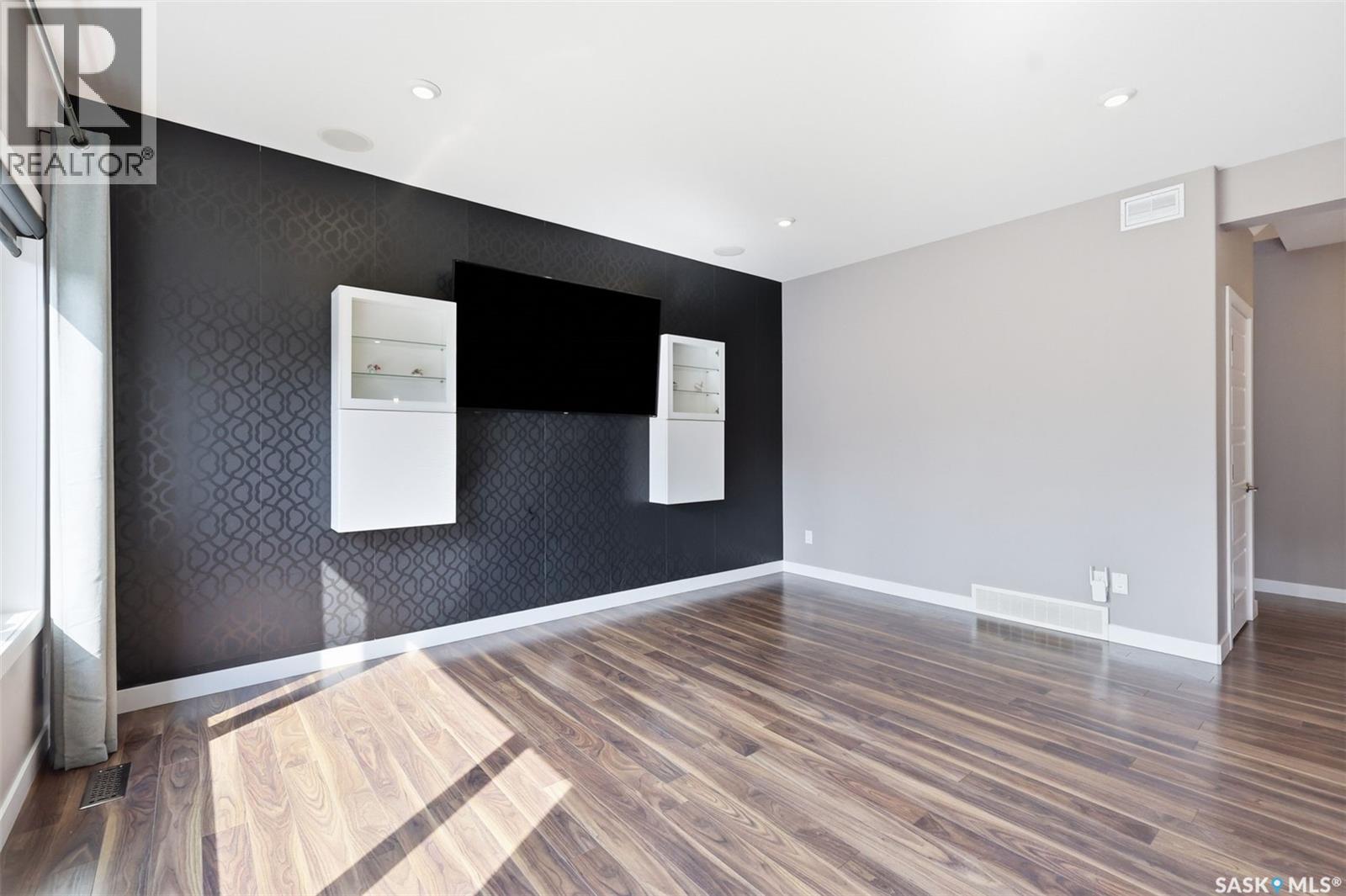 451 Veltkamp Crescent, Saskatoon, Saskatchewan  S7T 0S1 - Photo 7 - SK046400