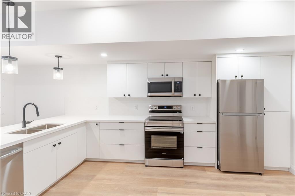 825 Stirling Avenue S Unit# 4, Kitchener, Ontario  N2M 3K4 - Photo 5 - 40847123