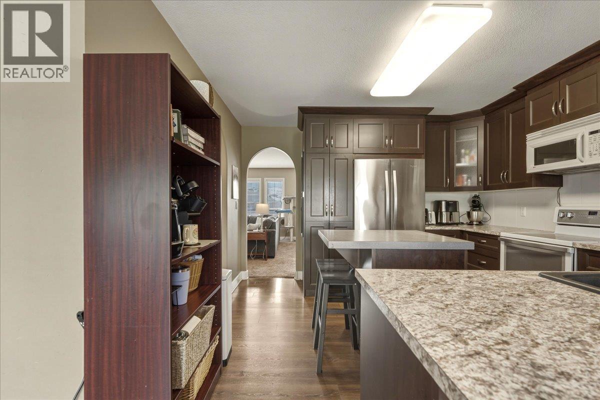 2225 Teal Place, Vernon, British Columbia  V1H 1R1 - Photo 11 - 10397864