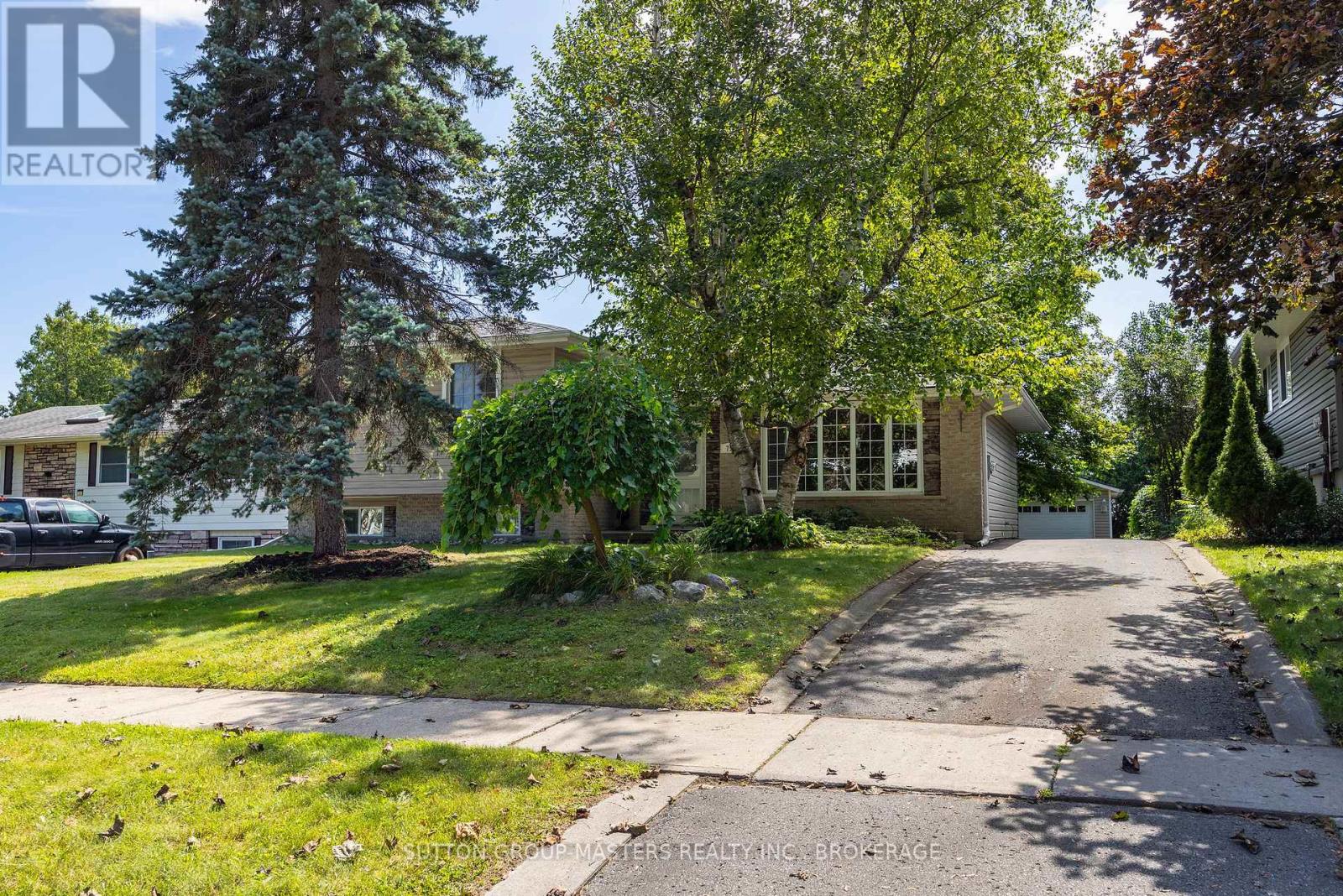 795 Safari Drive, Kingston, Ontario K7M 6W1 - Photo 2 - X13706980
