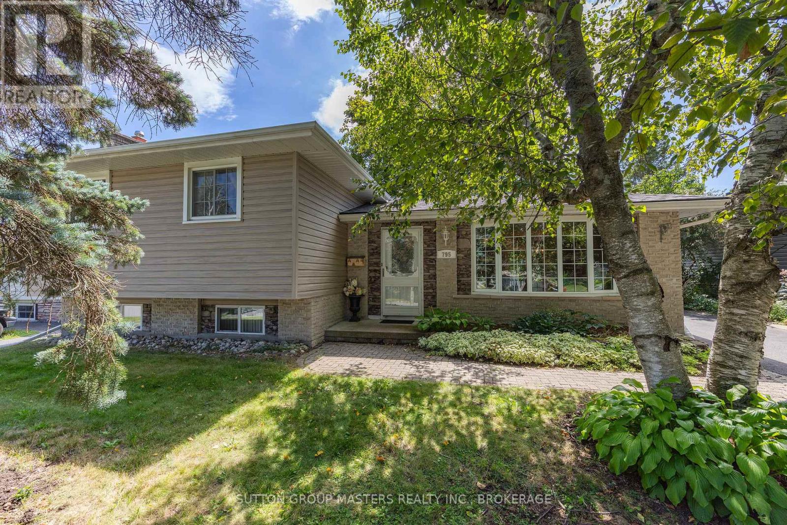 795 Safari Drive, Kingston, Ontario K7M 6W1 - Photo 3 - X13706980