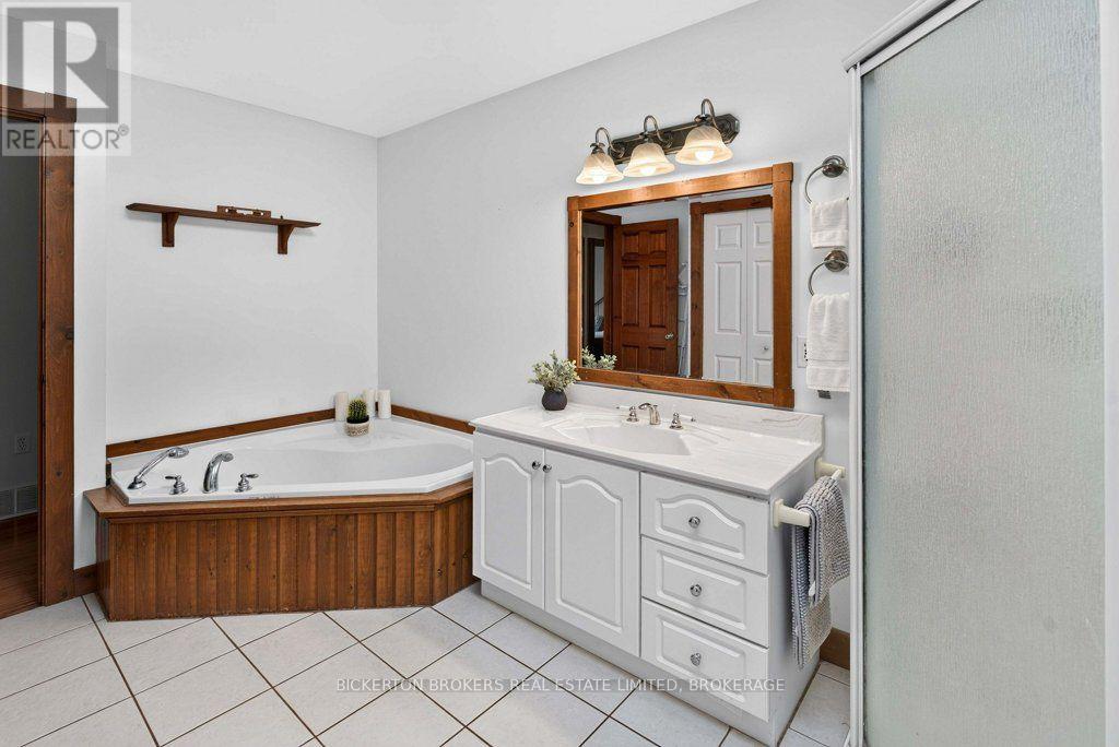 342 Lyndhurst Road, Leeds And The Thousand Islands, Ontario  K0E 1L0 - Photo 31 - X13707016
