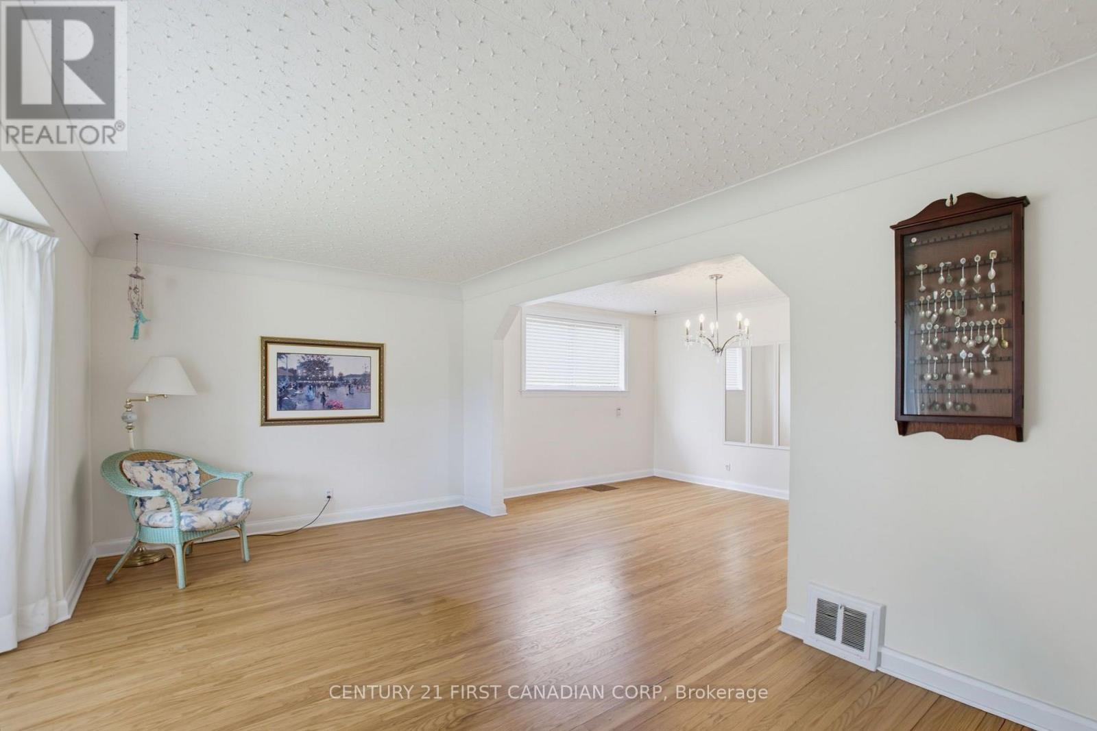 444 Forest Lawn Avenue, London East, Ontario  N5V 1T1 - Photo 2 - X13706910