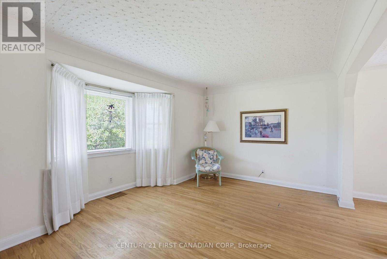 444 Forest Lawn Avenue, London East, Ontario  N5V 1T1 - Photo 4 - X13706910