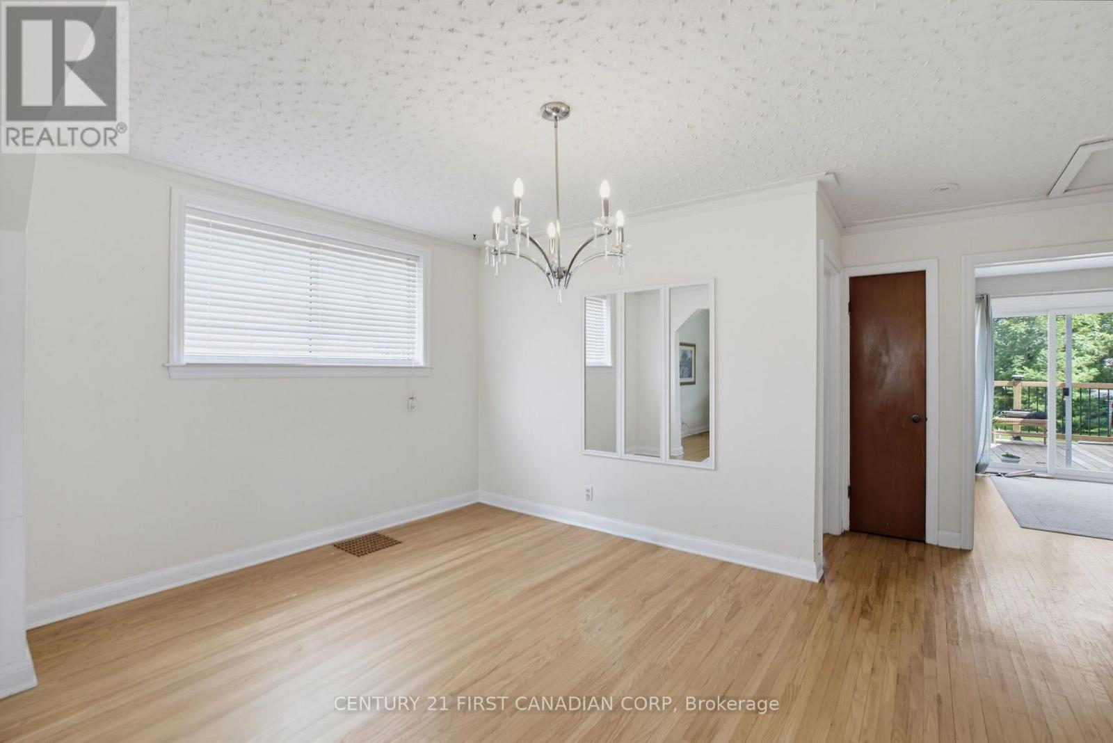 444 Forest Lawn Avenue, London East, Ontario  N5V 1T1 - Photo 5 - X13706910