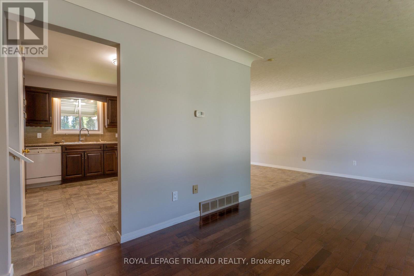 8 Croatia Court, St. Thomas, Ontario  N5R 5P6 - Photo 7 - X13706968