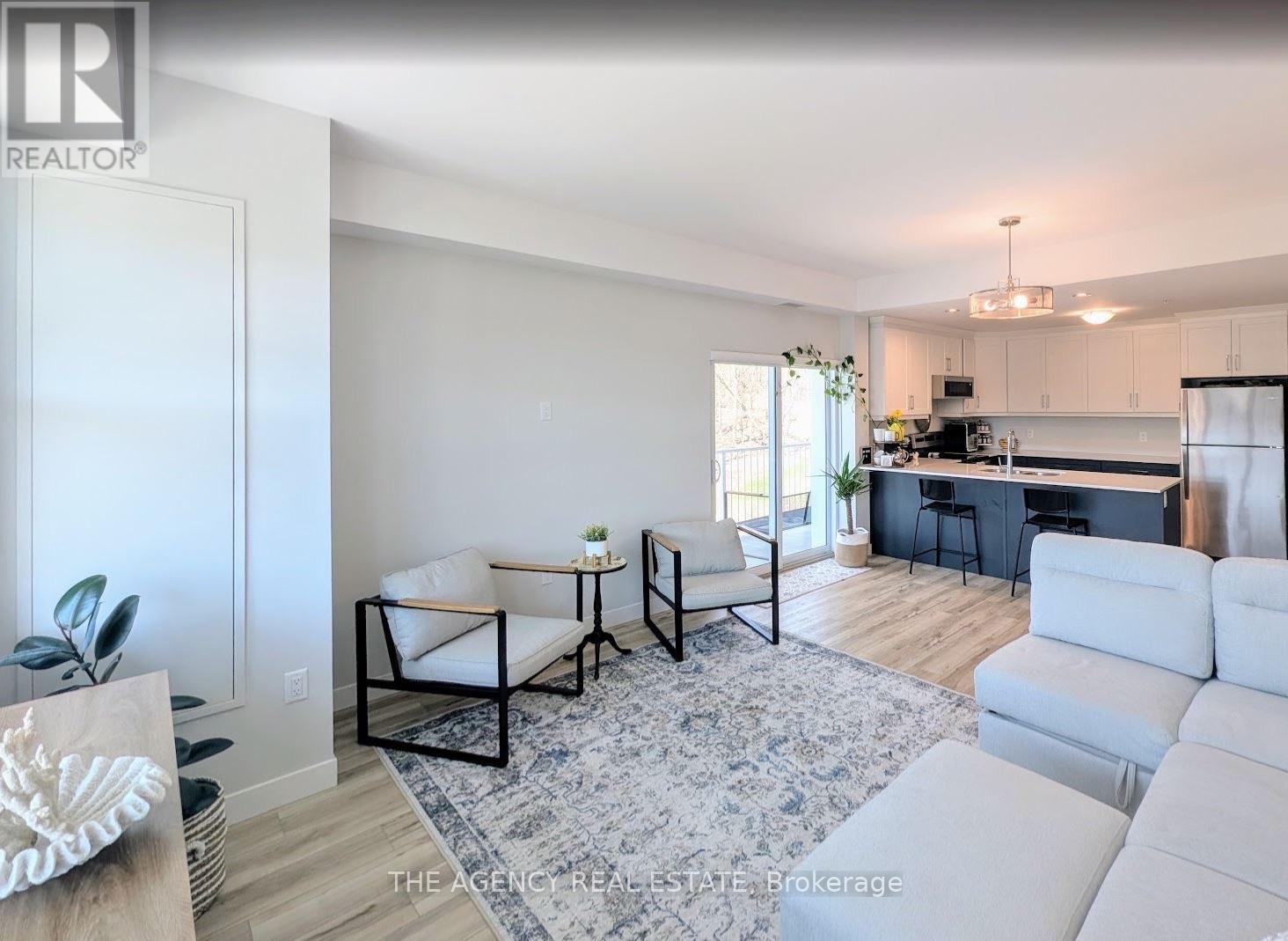 401 - 100 Promenade Circle, Central Elgin, Ontario  L4J 7W7 - Photo 3 - X13707042