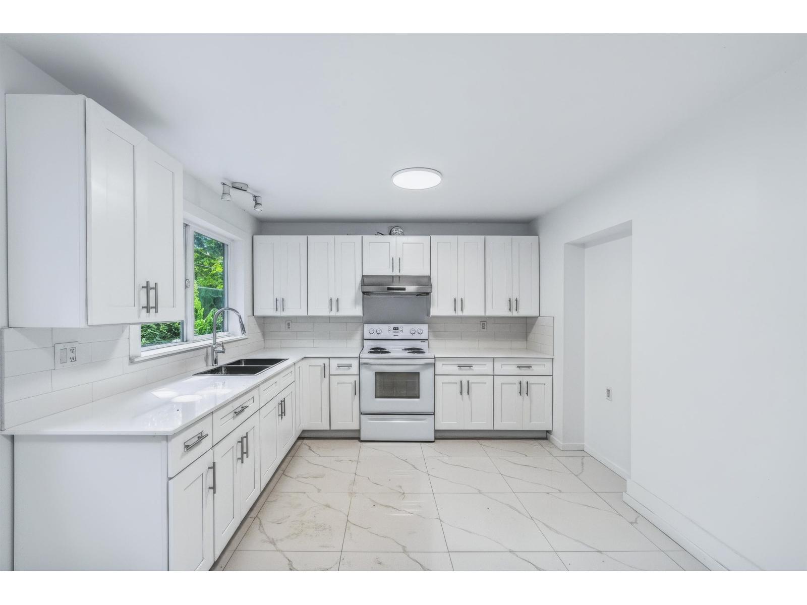 31753 Hillcrest Avenue, Mission, British Columbia  V2V 1K7 - Photo 8 - R3157626