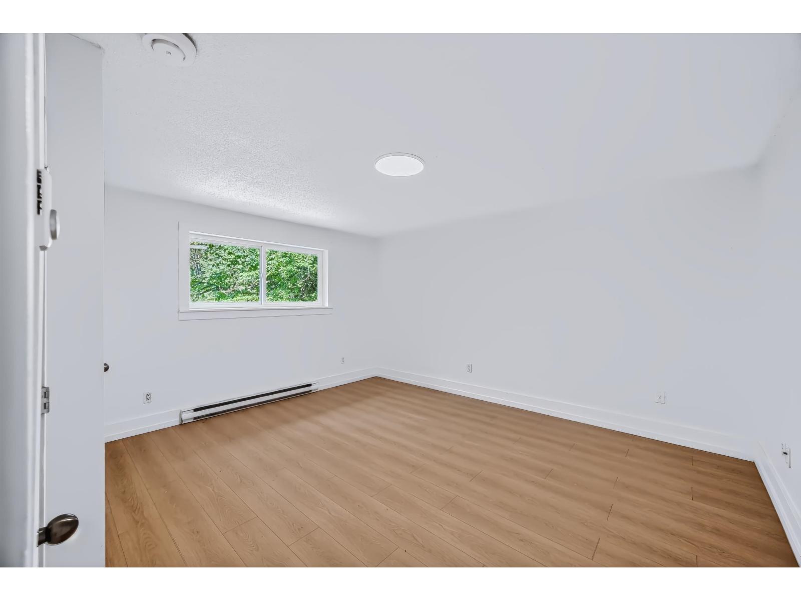 31753 Hillcrest Avenue, Mission, British Columbia  V2V 1K7 - Photo 9 - R3157626