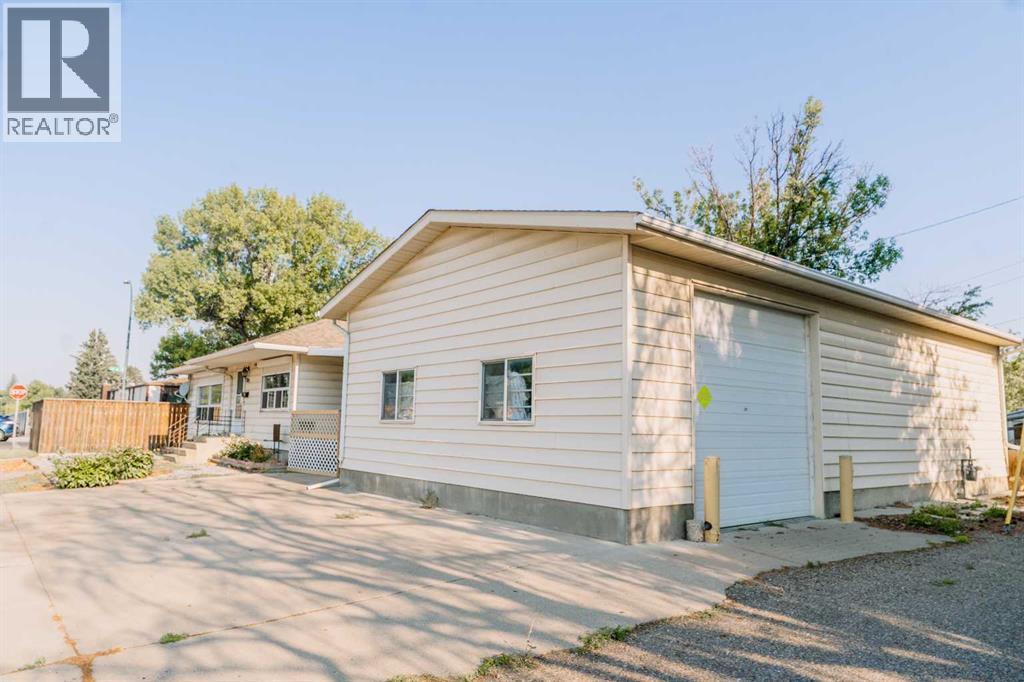 2305 7 Avenue N, Lethbridge, Alberta  T1H 0Z2 - Photo 6 - A2330294