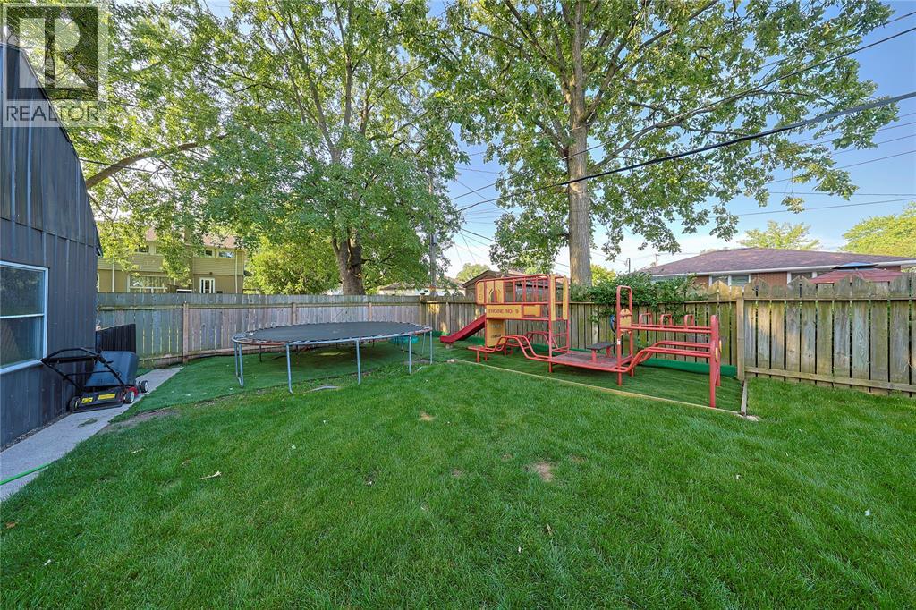 1043 Talfourd Street, Sarnia, Ontario  N7S 1C7 - Photo 10 - 26020597