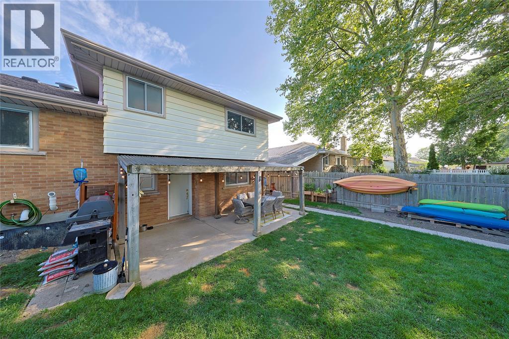 1043 Talfourd Street, Sarnia, Ontario  N7S 1C7 - Photo 5 - 26020597