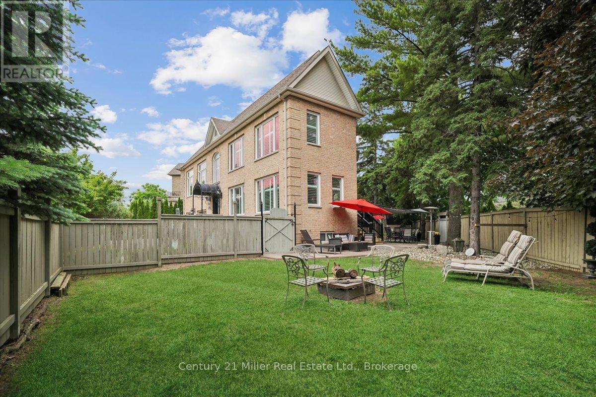 2355 Old Carriage Road, Mississauga, Ontario  L5C 1Y6 - Photo 44 - W13707034